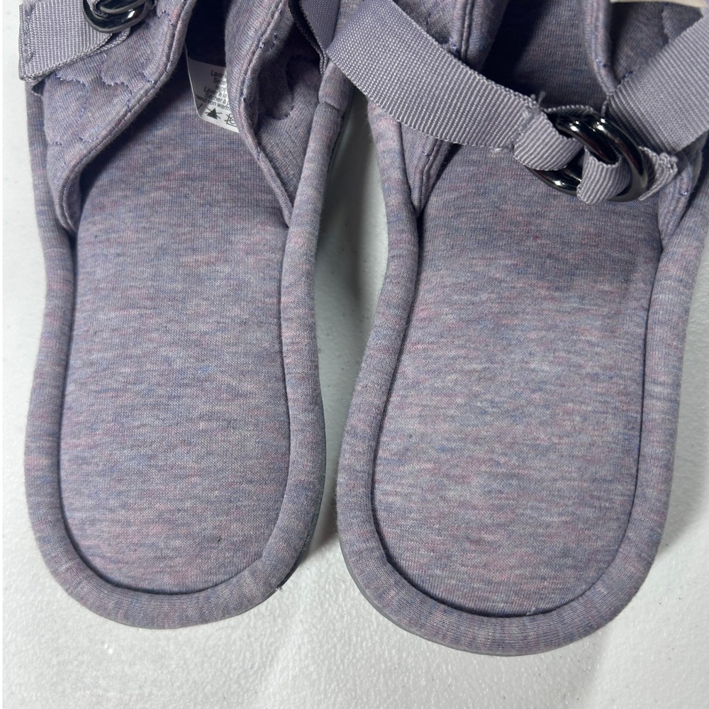 Isotoner Signature Memory Foam Slippers Womens‎ Small 6.5-7 Purple NEW - Picture 3 of 6
